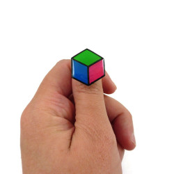 Hexagonal ring in the colors of polysexuality (pink, blue and green)