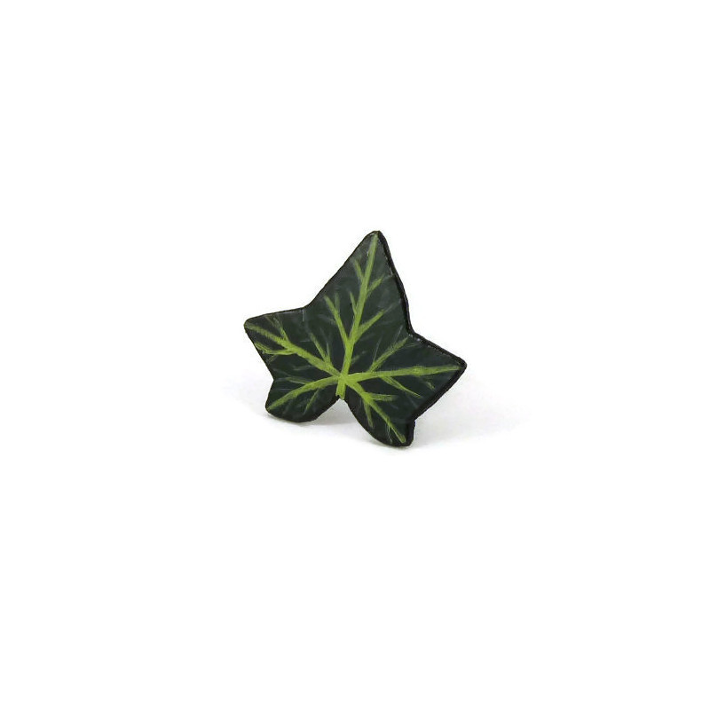 Green ivy leaf adjustable ring