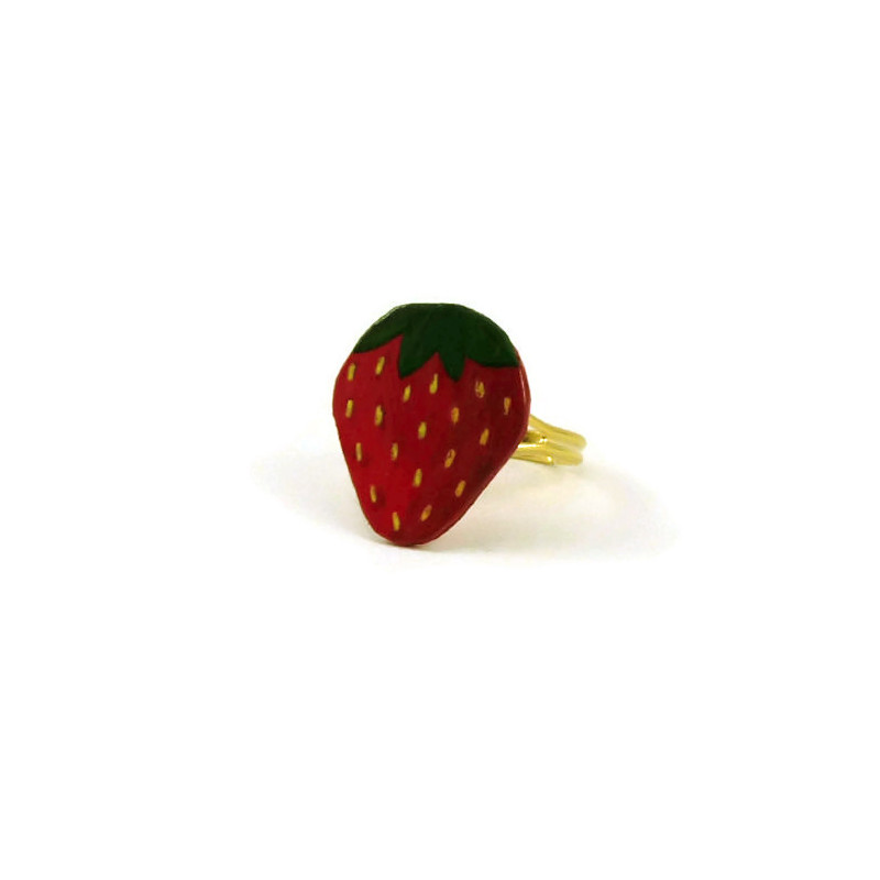 Bague en forme de petite fraise