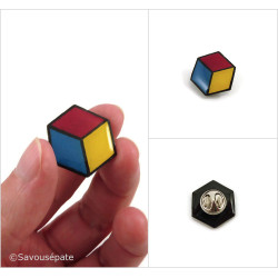 Pin's hexagonal aux couleurs de la pansexualité (rose, bleu et jaune)