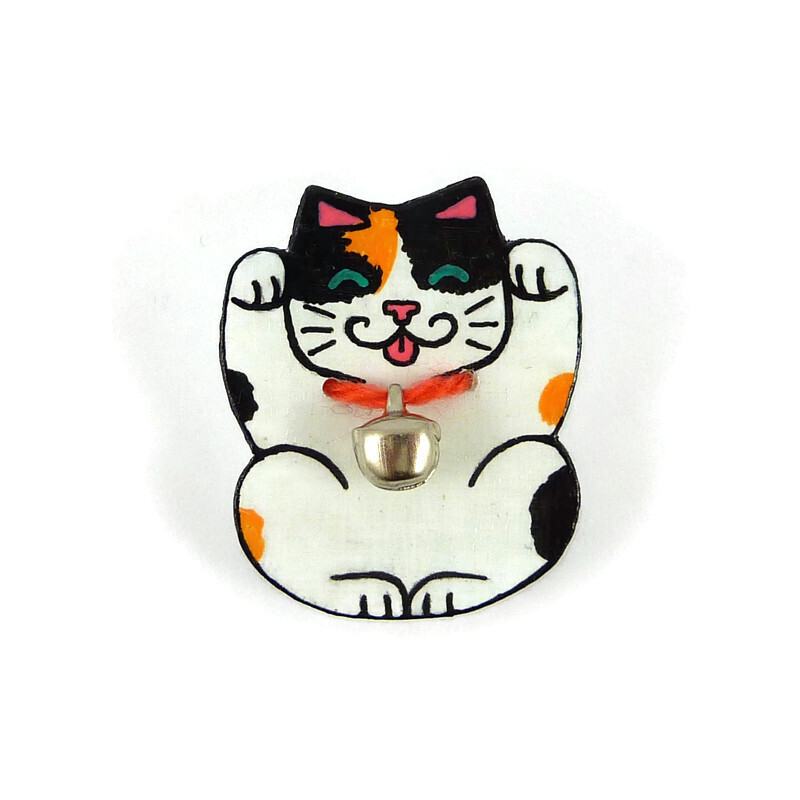 Tricolor Maneki-Neko brooch, white black and orange lucky charm japanese cat with a small bell