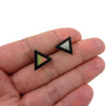 Clous d'oreilles en forme de petits triangles irisés aux contours noirs