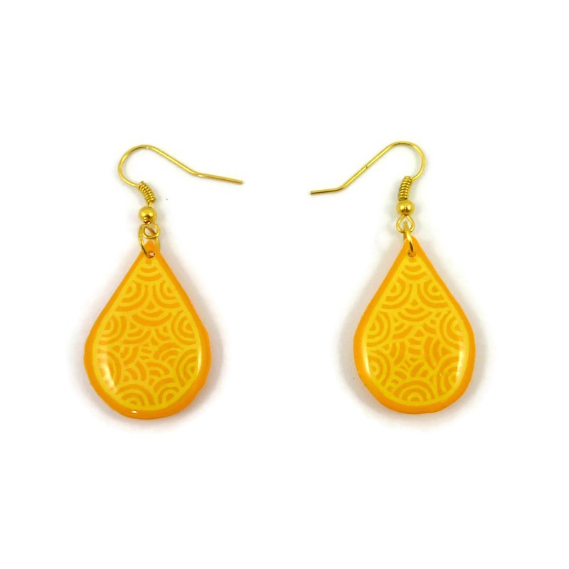 Boucles d'oreilles en forme de gouttes jaunes aux volutes jaunes pastel