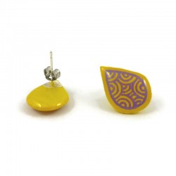Yellow droplets ear chips with purple doodles