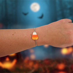 Bracelet réglable en forme de bonbon "candy corn" pour Halloween