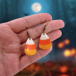 Boucles d'oreilles pendantes "candy corns" pour Halloween