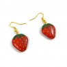 Boucles d'oreilles en forme de petites fraises des bois rouges