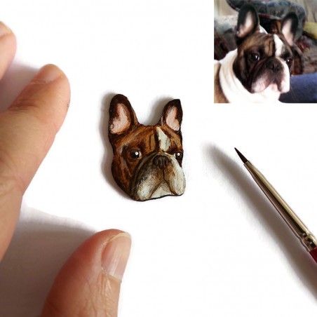 Eco-responsible pin badge in the image of your pet, customizable from a photo