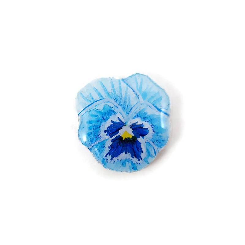 Eco-friendly light blue pansy flower magnet