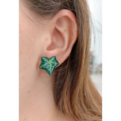 Eco-friendly green ivy leaves ear studs