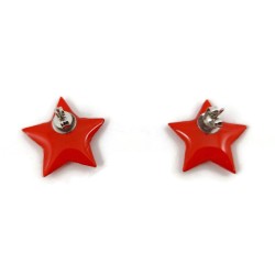 Clous d'oreilles en forme d'étoiles rouges aux volutes roses