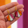 Boucles d'oreilles hexagones aux couleurs du drapeau lesbien