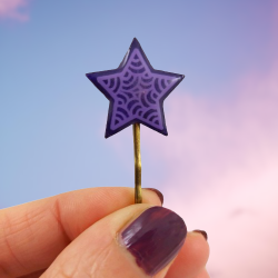 Purple star hair pin with lilac doodles