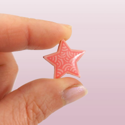 Pastel pink star pin badge with candy pink doodles