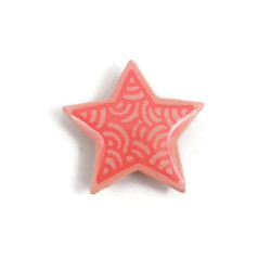 Pastel pink star magnet with candy pink doodles