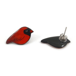 Red cardinals ear ships