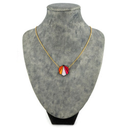 Collier hexagone aux couleurs du drapeau lesbien