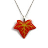 Collier feuille de lierre rouge