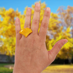 Yellow ginkgo leaf adjustable ring