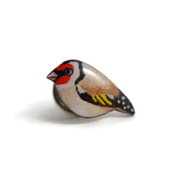 Elegant goldfinch pin badge