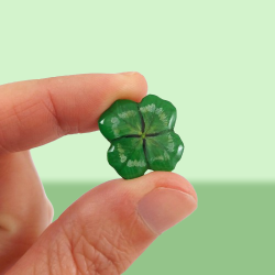 Four leaf clover Pin Badge