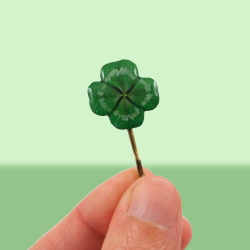 Four leaf clover hair pin