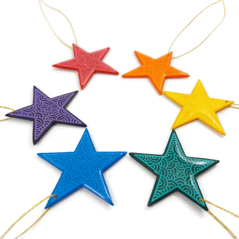 Set of 6 rainbow stars suspensions