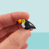 Pin's toucan