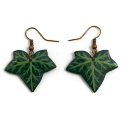 Boucles d'oreilles en forme de feuilles de lierre vertes