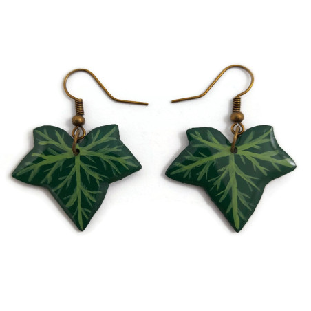 Green ivy leaves dangle earrings