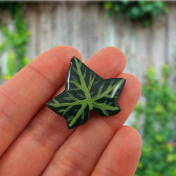 Magnet en forme de feuille de lierre verte