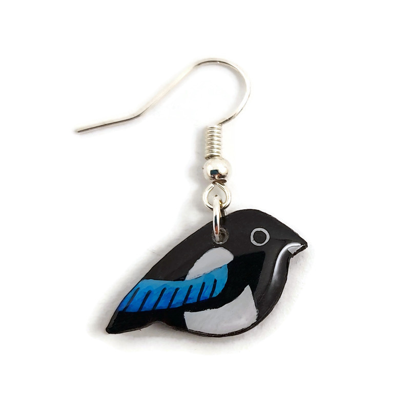 Magpie earring (sold individually)