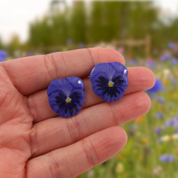 Purple pansies flowers ear studs (sold individually)