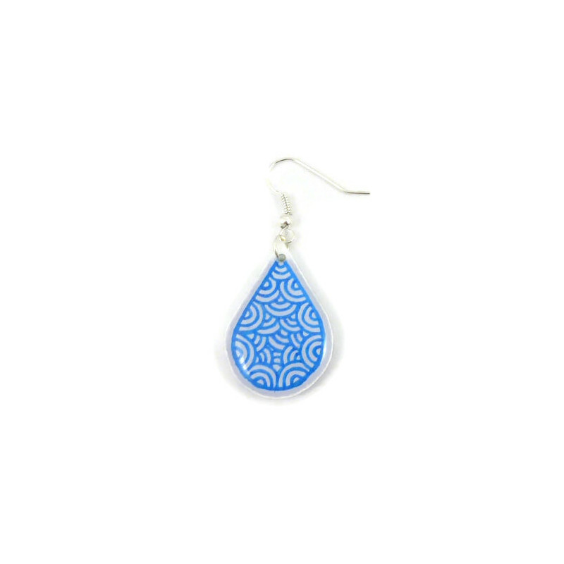 Boucle d'oreille goutte blanche aux volutes bleues métallisées (Vendue à l'unité)