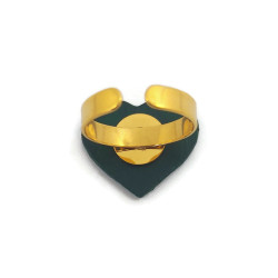 Heart-shaped green leaf ring