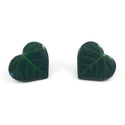 Green heart-shaped leaves ear studs