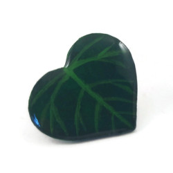 Green heart-shaped leaf ear stud (Sold individually)
