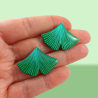 Puces d'oreilles en forme de feuilles de ginkgo vertes (Vendues à l'unité)