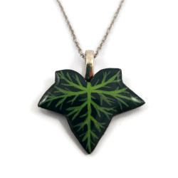 Collier feuille de lierre verte