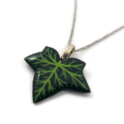 Collier feuille de lierre verte