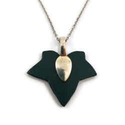 Collier feuille de lierre verte