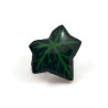 Green ivy leaf pin badge