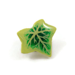 Pin's feuille de lierre panaché